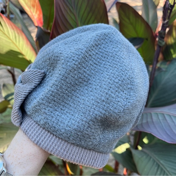 Halogen Knit Cap Beanie Hat Womens Wool Blend Gray Bow One Size - Picture 3 of 8